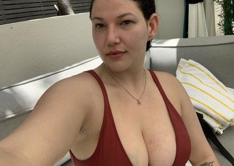 Foto nua vazada do OnlyFans de Tiedyeblotter