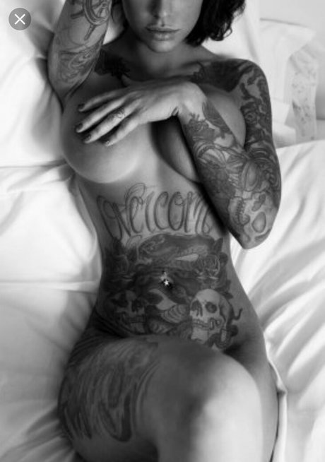Nacktes geleaktes OnlyFans-Foto von Laurence Bedard