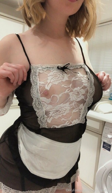 Elisanextdoor OnlyFansリークヌード写真