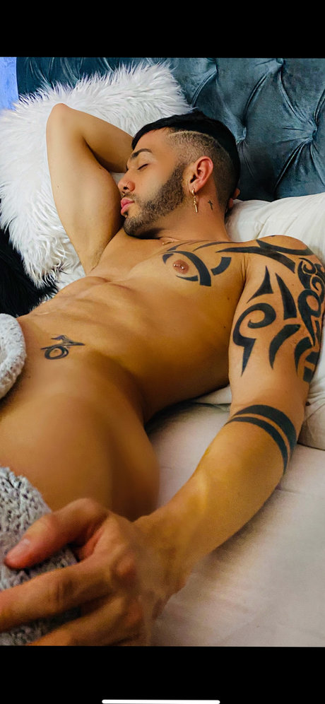 Обнаженная фотография утечки OnlyFans от Chino