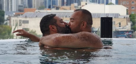 Naken läckt OnlyFans-bild av Primal Bears