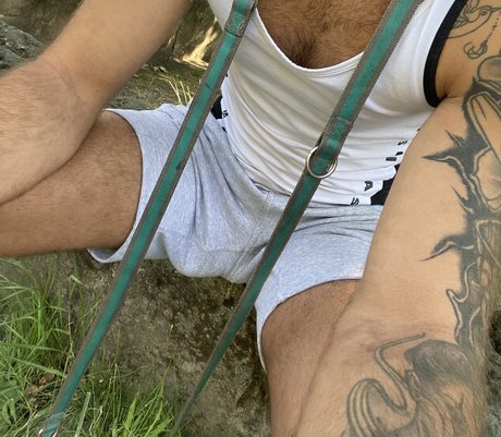 Alaston vuotanut OnlyFans-kuva Publicxtremegay