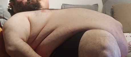 Naken läckt OnlyFans-bild av Pstbllybcn