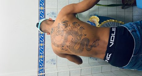 Обнаженная фотография утечки OnlyFans от Hot Sexy Boy 