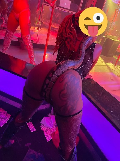 Foto nua vazada do OnlyFans de Yo Fav Redhead