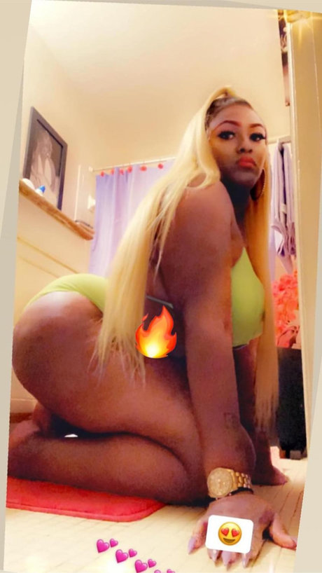Naken läckt OnlyFans-bild av Barbiedreams