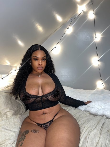 Foto di nudo di fuga di OnlyFans di Angelbaby