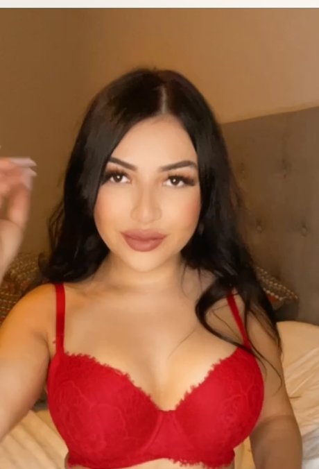 Naken läckt OnlyFans-bild av Reinna Bar