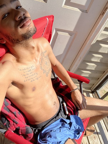 Обнаженная фотография утечки OnlyFans от Rome Dickson