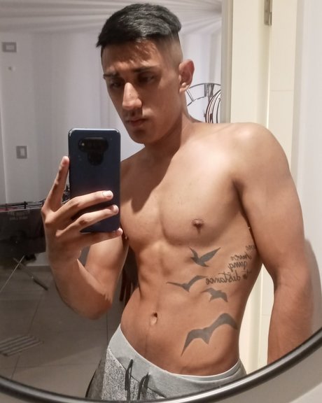 Naken läckt OnlyFans-bild av Malandro 