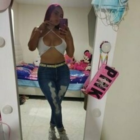 Naken läckt OnlyFans-bild av Samantha