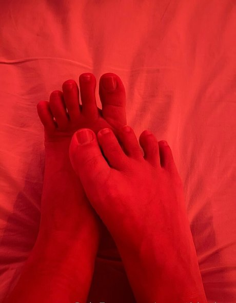 Alasti lekkinud OnlyFans-i pilt Sweetbigobae