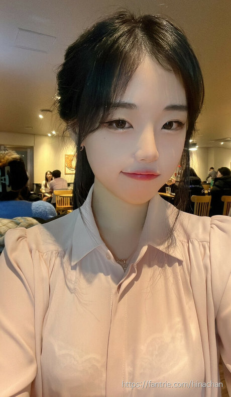 Alaston vuotanut OnlyFans-kuva Hinachan01