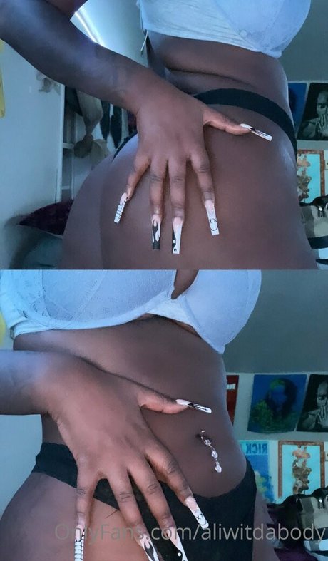 Alaston vuotanut OnlyFans-kuva Aliwitdabody