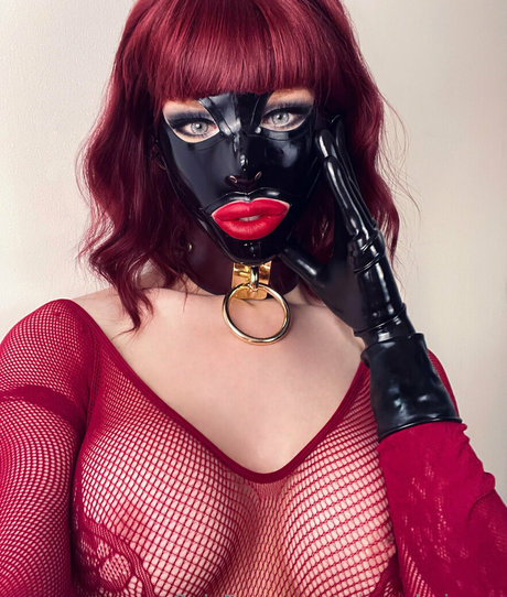 Alaston vuotanut OnlyFans-kuva Missvaleriexxx