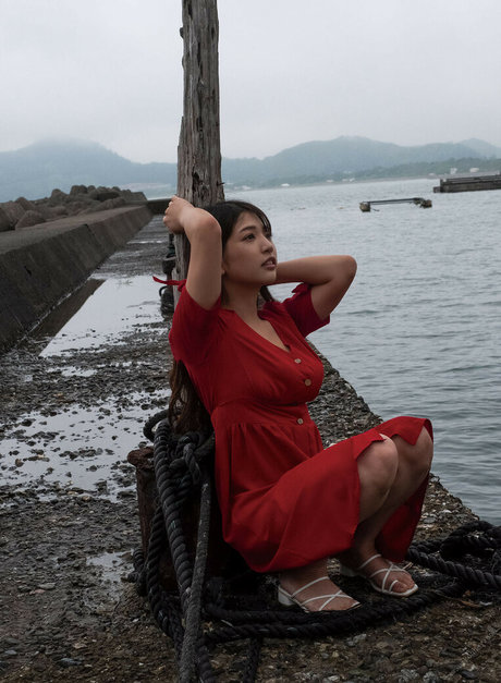 Naakte gelekte OnlyFans-foto van Aoi Fujino