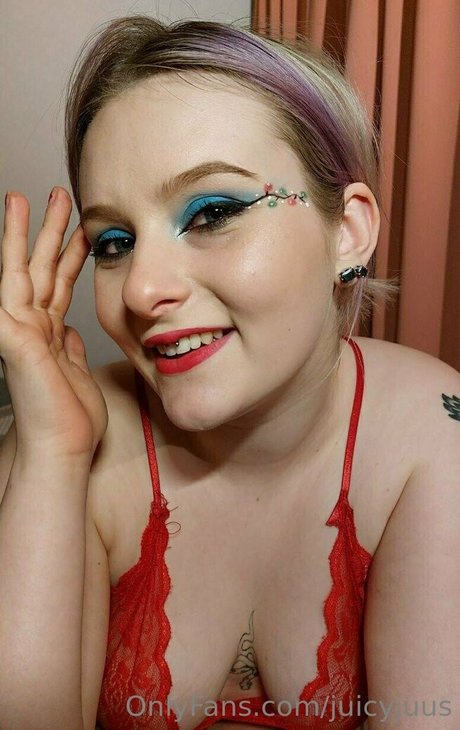 Juicyjuus OnlyFansリークヌード写真