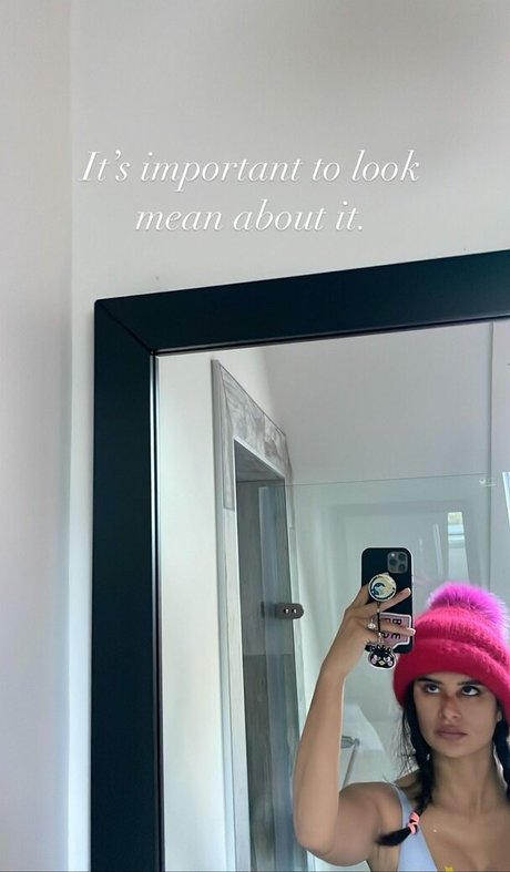 Foto di nudo di fuga di OnlyFans di Diane Guerrero
