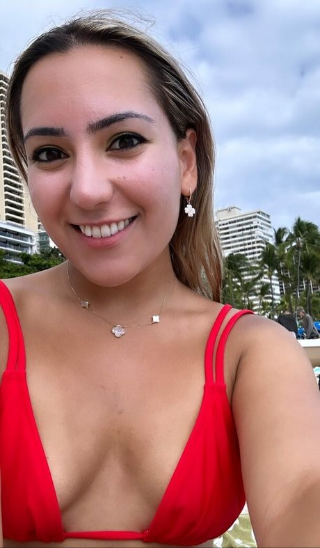 Selina Amini