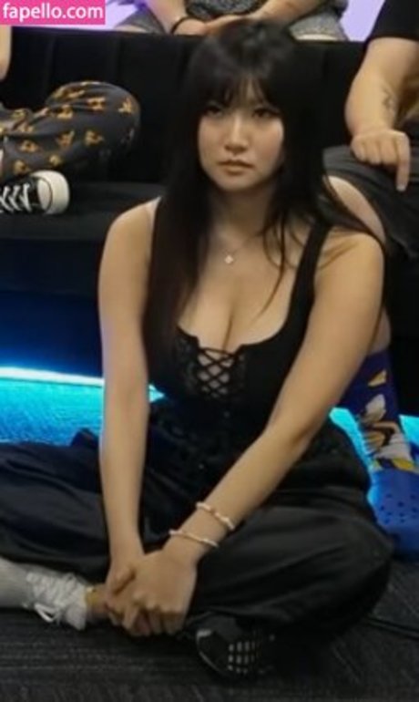 Nahá fotka uniklých OnlyFans od Aria Saki