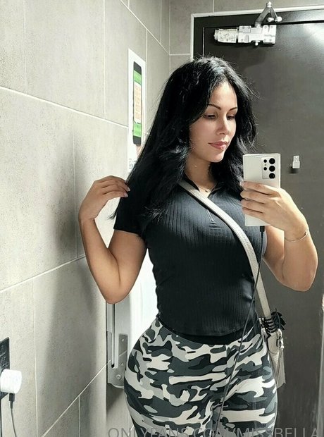 Foto nua vazada do OnlyFans de Missbella