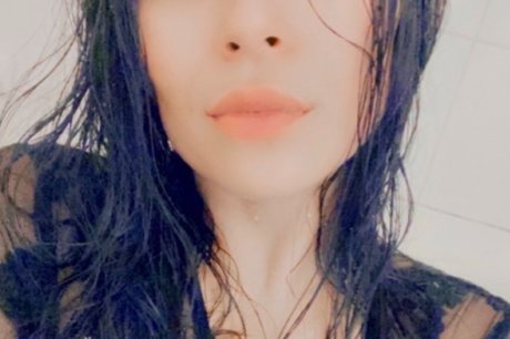 Naakte gelekte OnlyFans-foto van Sassy V