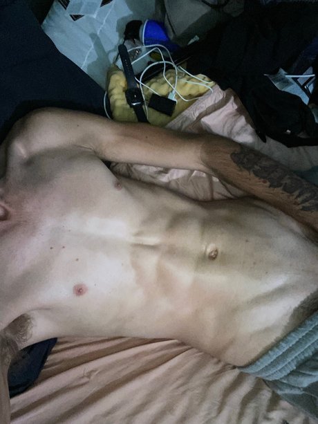 Naken läckt OnlyFans-bild av Lucifer98