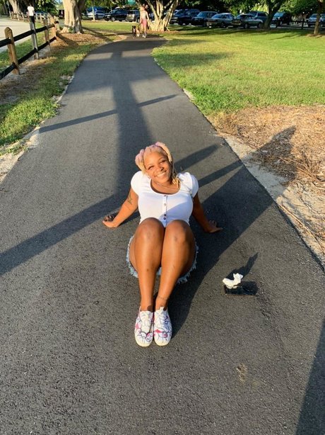 Naken läckt OnlyFans-bild av Suupreme Princess G Hayze