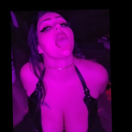 Naken läckt OnlyFans-bild av Tatted Mami 407