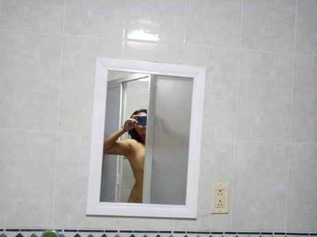 Foto nua vazada do OnlyFans de Yuuki Cruz