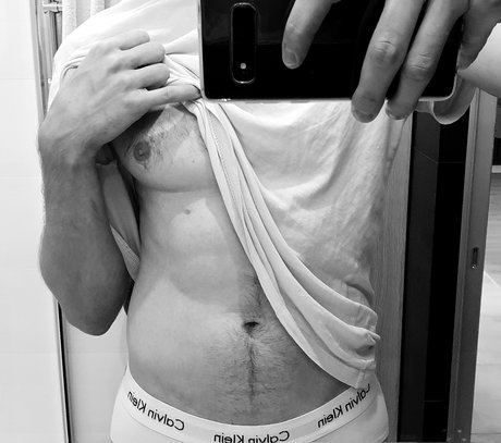 Nagie wyciekłe zdjęcie OnlyFans od Vctor Z