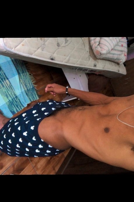 Foto nua vazada do OnlyFans de Dan Oficial
