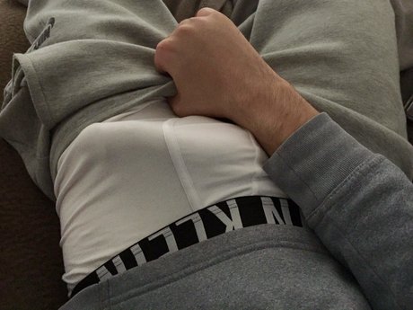 Naken läckt OnlyFans-bild av Cody
