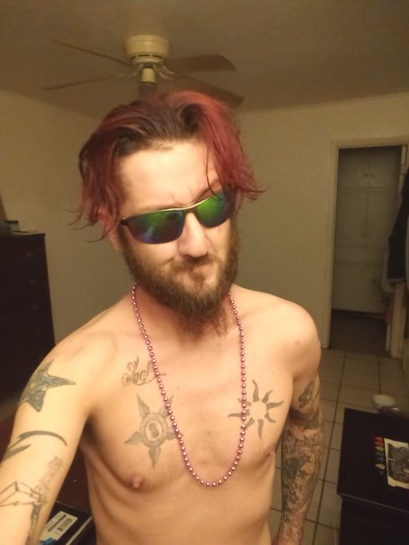 Naken läckt OnlyFans-bild av Luck