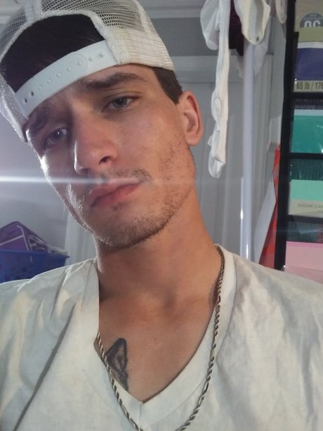 Naken läckt OnlyFans-bild av Snuffy