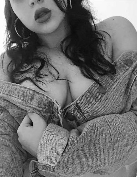 Photo nue de fuite OnlyFans de Monique