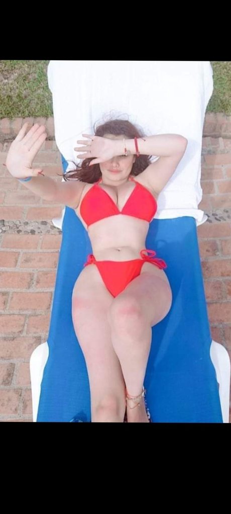 Naken läckt OnlyFans-bild av Flowers