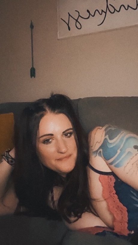 Naken läckt OnlyFans-bild av Karma