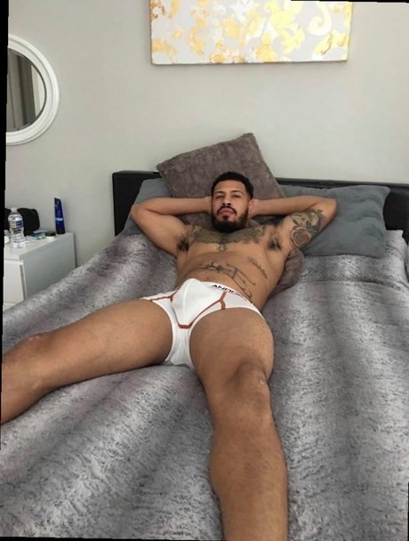Naken läckt OnlyFans-bild av Temptation704