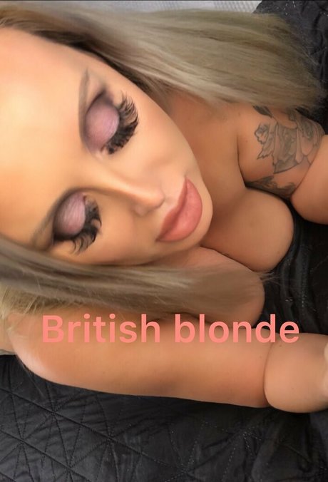 Foto desnuda filtrada de OnlyFans de Naughtymother