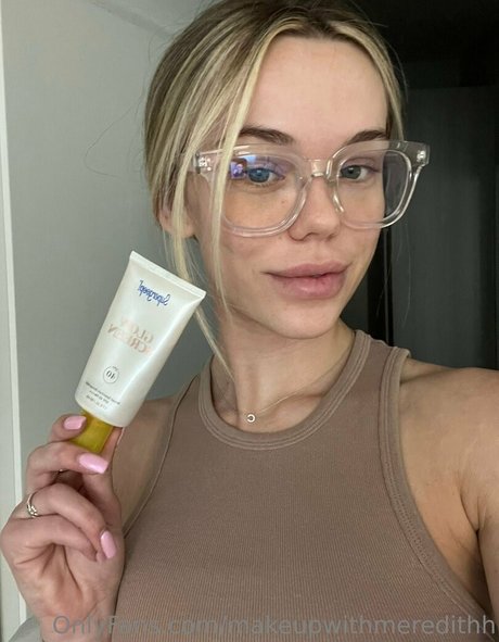 Makeupwithmeredithh OnlyFans 유출 누드 사진