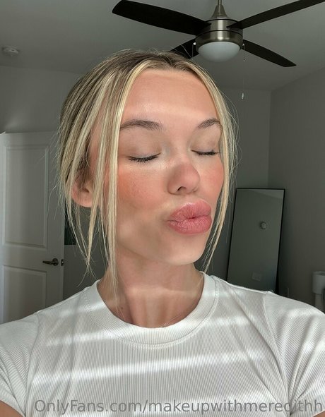 Makeupwithmeredithh