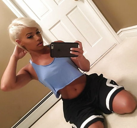 Nacktes geleaktes OnlyFans-Foto von Ashley Martelle