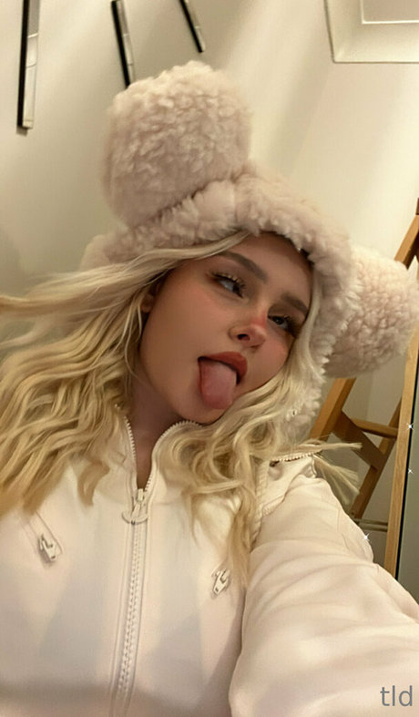 Titslikedaisy
