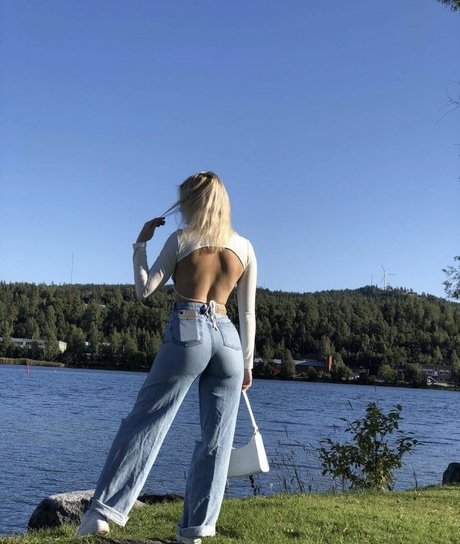 Arielle Burstrom