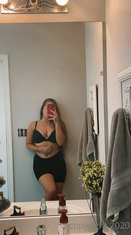 Naken läckt OnlyFans-bild av Keriii00