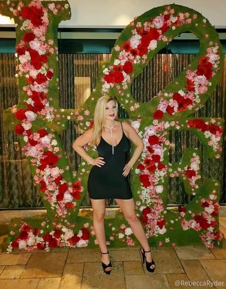 Nacktes geleaktes OnlyFans-Foto von Therebeccaryder