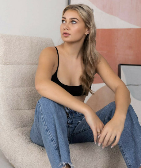 Nagie wyciekłe zdjęcie OnlyFans od Rhiannon Higgins