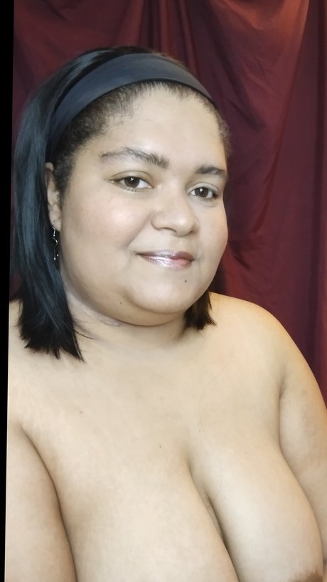 Naken läckt OnlyFans-bild av Ladyj75