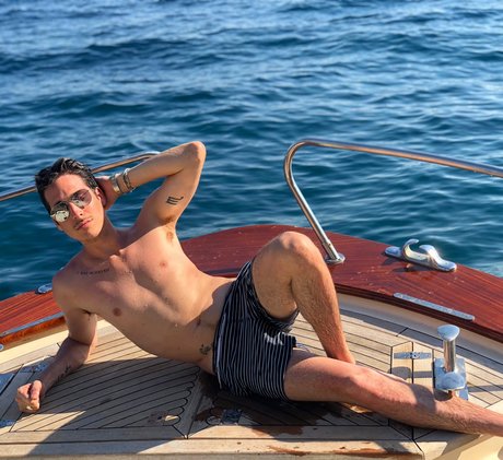 Alaston vuotanut OnlyFans-kuva Anthony Pazos